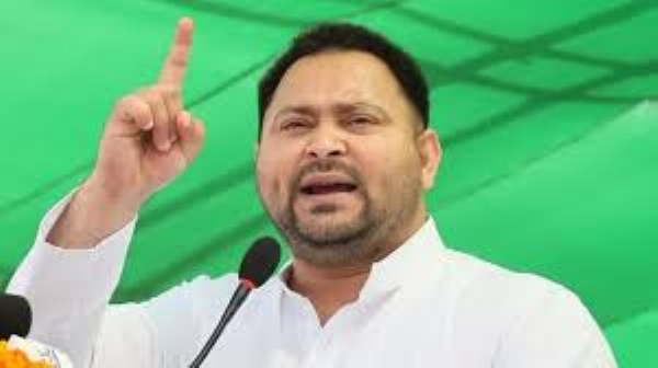 بہار کی خواتین نے تبدیلی کا فیصلہ کر لیا ہے، 10 ہزار کی رشوت سے کچھ نہیں ہوگا: تیجسوی یادو بہار کی خواتین نے تبدیلی کا فیصلہ کر لیا ہے، 10 ہزار کی رشوت سے کچھ نہیں ہوگا: تیجسوی یادو