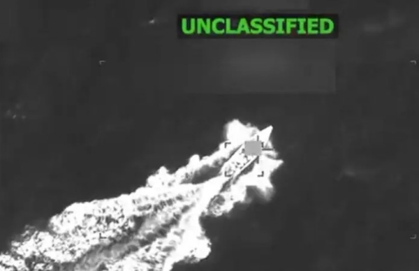 منشیات لے جانے والی کشتی پر امریکی حملے، تین افراد ہلاک منشیات لے جانے والی کشتی پر امریکی حملے، تین افراد ہلاک