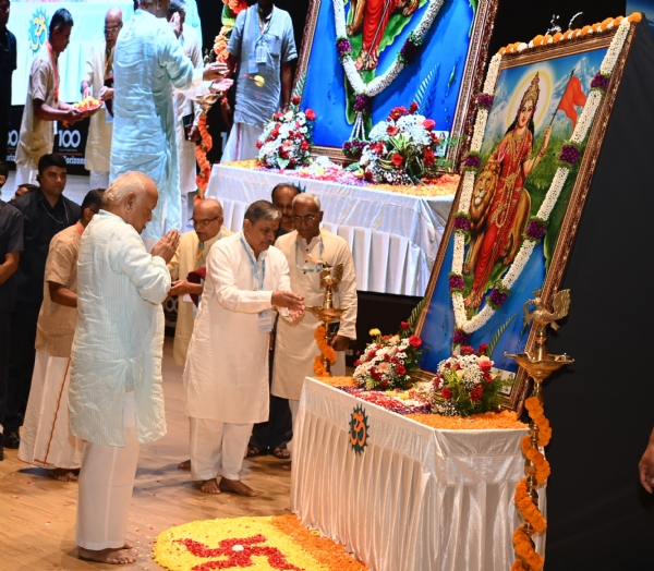 آر ایس ایس کا کام سماج میں ہم آہنگی اور باہمی اعتماد پیدا کرنا ہے: موہن بھاگوت آر ایس ایس کا کام سماج میں ہم آہنگی اور باہمی اعتماد پیدا کرنا ہے: موہن بھاگوت