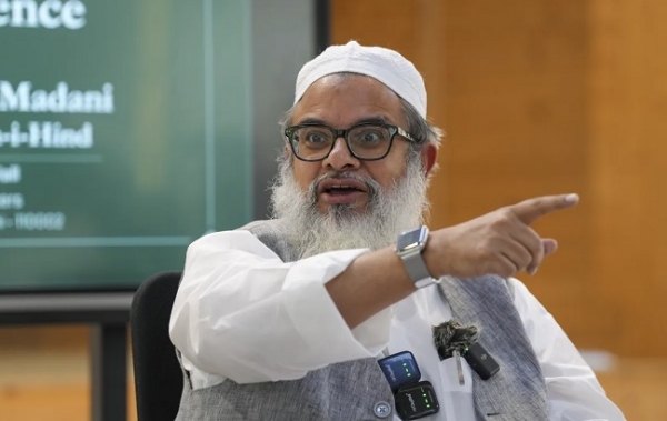 وندے ماتر م کے سلسلے میں وزیر اعظم کا بیان گمراہ کن وندے ماتر م کے سلسلے میں وزیر اعظم کا بیان گمراہ کن