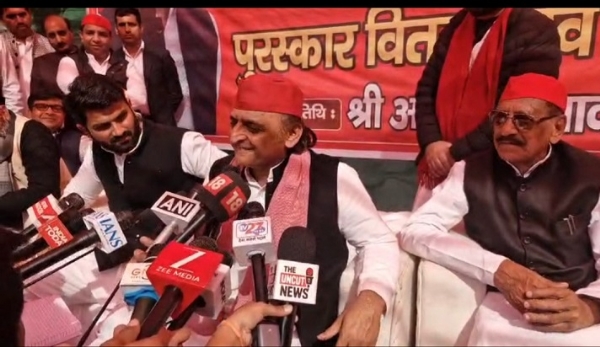 BJP leaders have a hand in eve BJP leaders have a hand in eve