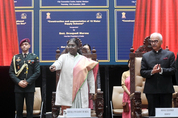 منی پور تشدد کے بعد امن اور ہم آہنگی کی بحالی مرکزی حکومت کی اولین ترجیح : صدر جمہوریہ منی پور تشدد کے بعد امن اور ہم آہنگی کی بحالی مرکزی حکومت کی اولین ترجیح : صدر جمہوریہ