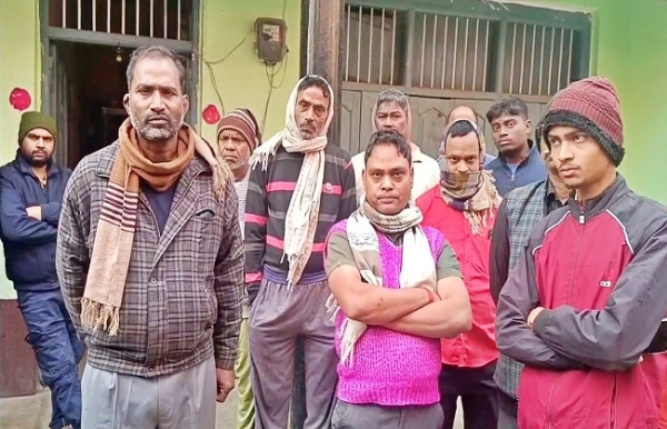 بہار میں خوفناک سڑک حادثہ، دو دوستوں سمیت تین افراد کی المناک موت بہار میں خوفناک سڑک حادثہ، دو دوستوں سمیت تین افراد کی المناک موت