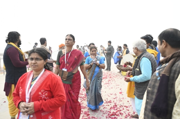 کاشی-تمل سنگمم : تمل ناڈو سے ساتواں گروپ کاشی پہنچا، پھولوں سے استقبال کاشی-تمل سنگمم : تمل ناڈو سے ساتواں گروپ کاشی پہنچا، پھولوں سے استقبال