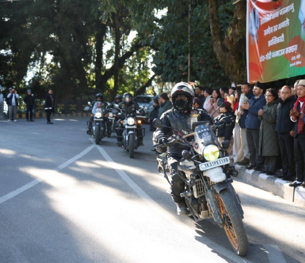 سکم کا چو لا پاس اور ڈوک لا پاس سیاحت کے لیے کھلا سکم کا چو لا پاس اور ڈوک لا پاس سیاحت کے لیے کھلا