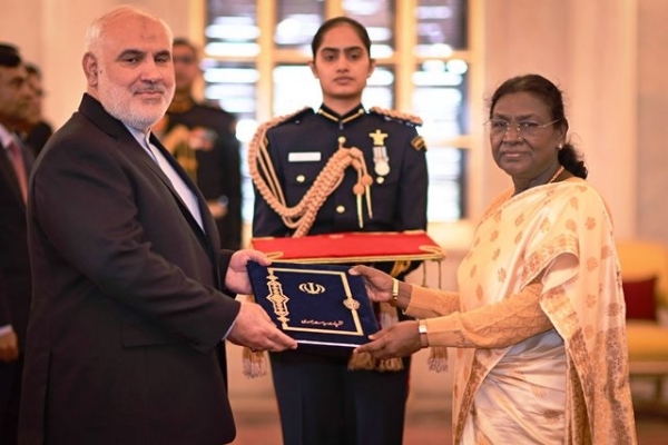 President-credentials-Envoys