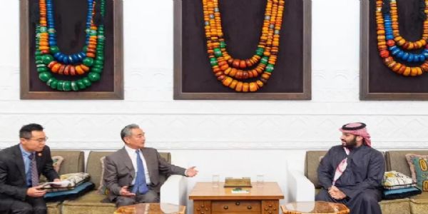 سعودی ولی عہدمحمد بن سلمان و چینی وزیر خارجہ کی ملاقات، علاقائی اور عالمی امور پر تبادلہ خیال
