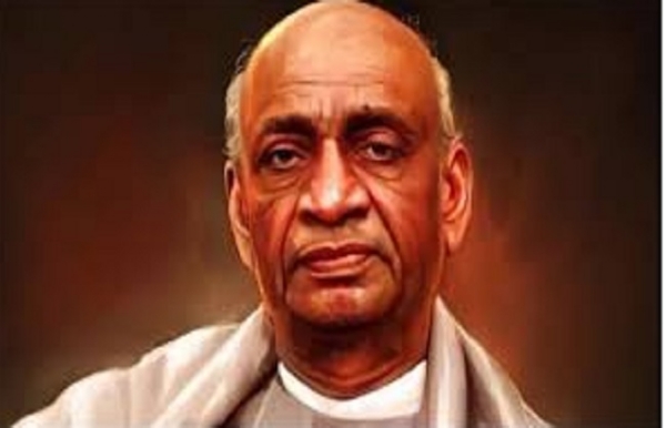 حکمران اور اپوزیشن جماعتوں کے رہنماوں نے سردار پٹیل کو ان کی برسی پر خراج عقیدت پیش کیا حکمران اور اپوزیشن جماعتوں کے رہنماوں نے سردار پٹیل کو ان کی برسی پر خراج عقیدت پیش کیا