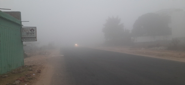 راجستھان کے مختلف علاقوں میں چھایا گھنا کہرا، سرحدی اضلاع میں چھائی دھند راجستھان کے مختلف علاقوں میں چھایا گھنا کہرا، سرحدی اضلاع میں چھائی دھند