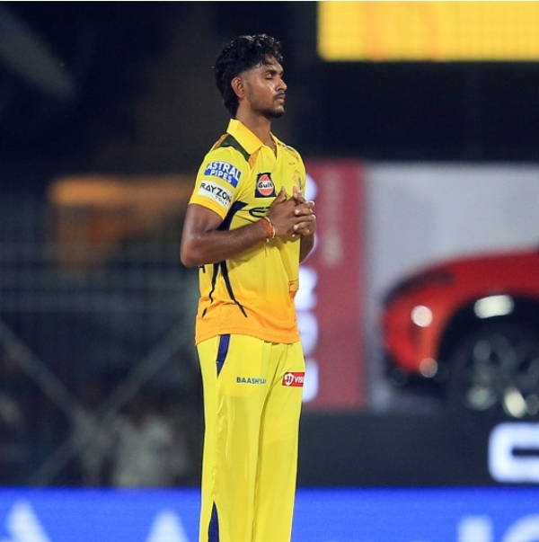 کے کے آر نے آئی پی ایل نیلامی میں پتھیرانا پر 18 کروڑ روپے خرچ کیے ، روی بشنوئی راجستھان رائلز پہنچے کے کے آر نے آئی پی ایل نیلامی میں پتھیرانا پر 18 کروڑ روپے خرچ کیے ، روی بشنوئی راجستھان رائلز پہنچے