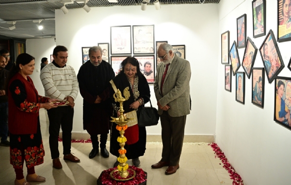 اشتہاری ستاروں کو بھی اپنی سماجی اور اخلاقی ذمہ داریوں کو سمجھنا چاہیے: راما پانڈے اشتہاری ستاروں کو بھی اپنی سماجی اور اخلاقی ذمہ داریوں کو سمجھنا چاہیے: راما پانڈے