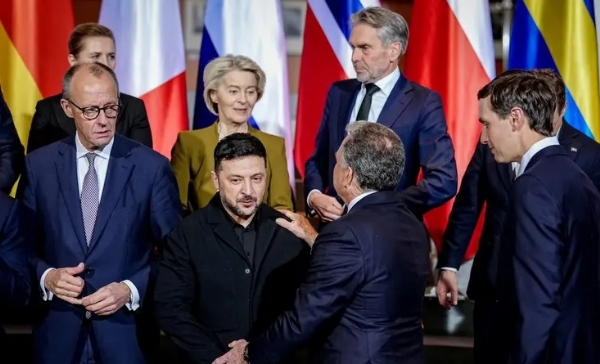 یوروپی یونین کایوکرین کےلئے سیکورٹی ضمانتوں کے حوالے سے امریکہ کے ساتھ اتفاق یوروپی یونین کایوکرین کےلئے سیکورٹی ضمانتوں کے حوالے سے امریکہ کے ساتھ اتفاق