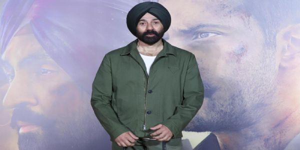 ’بارڈر 2‘ کے ٹیزر لانچ پر سنی دیول ہوئے جذباتی