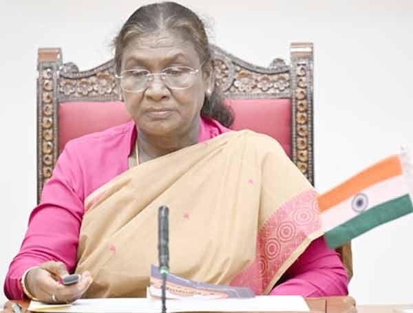 صدر جمہوریہ مرمو کا 17 تا 21 ڈسمبر راشٹرپتی نیلائم میں قیام صدر جمہوریہ مرمو کا 17 تا 21 ڈسمبر راشٹرپتی نیلائم میں قیام