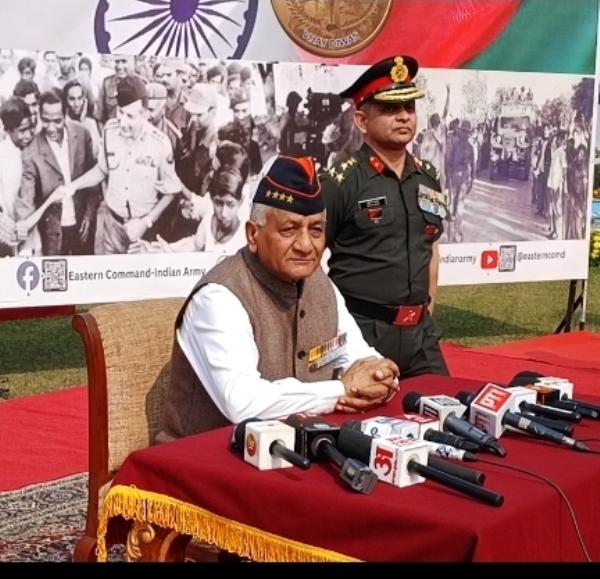 اپنی تاریخ فراموش کرنے والاملک اپنا وجود کھو دیتا ہے: گورنر جنرل وی کے سنگھ اپنی تاریخ فراموش کرنے والاملک اپنا وجود کھو دیتا ہے: گورنر جنرل وی کے سنگھ