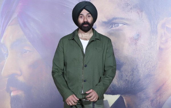 ’بارڈر 2‘ کے ٹیزر لانچ پر سنی دیول ہوئے جذباتی ’بارڈر 2‘ کے ٹیزر لانچ پر سنی دیول ہوئے جذباتی