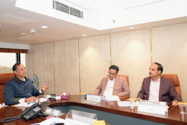 سستے ہاوسنگ لون کے خواب کو پورا کرنے کے لیے ڈی سی ایچ ایف سی کا ہوگاتوسیع : رویندراندراج سستے ہاوسنگ لون کے خواب کو پورا کرنے کے لیے ڈی سی ایچ ایف سی کا ہوگاتوسیع : رویندراندراج