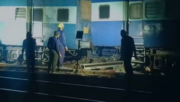 سانتراگاچھی میں ٹرین پٹری سے اتری سانتراگاچھی میں ٹرین پٹری سے اتری