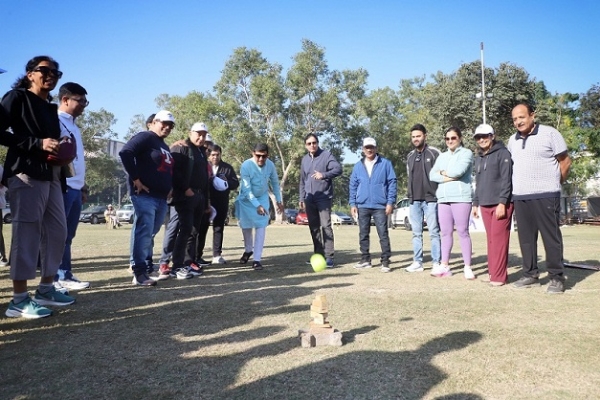 اندور میں این آر آئی مہا پرو میں روایتی کھیلوں کا انعقاد اندور میں این آر آئی مہا پرو میں روایتی کھیلوں کا انعقاد