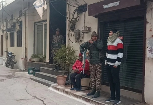 مائننگ کاروباری اشوک وشوکرما کے گھر انکم ٹیکس محکمے کا چھاپہ