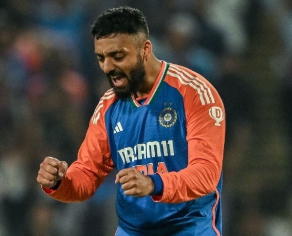 ٹی20رینکنگ میں تلک ورما کی چھلانگ، ورون چکرورتی بدستور ٹاپ پربرقرار ٹی20رینکنگ میں تلک ورما کی چھلانگ، ورون چکرورتی بدستور ٹاپ پربرقرار