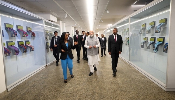 ادیس ابابا میں وزیر اعظم نریندر مودی نے ایتھوپیا کے نیشنل پیلیس میوزیم کا دورہ کیا۔ فوٹو: وزیر اعظم مودی کے ایکس اکاونٹ سے۔