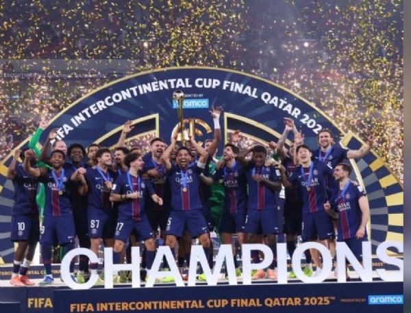 پی ایس جی کے کوچ لوئس اینریک نے خطابی جیت کے ساتھ شاندار سال کے اختتام پر کہا کہ ہم نے ایک بار پھر تاریخ رقم کی