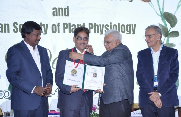 پروفیسر شمس الحیات پروفیسر شمس الحیات