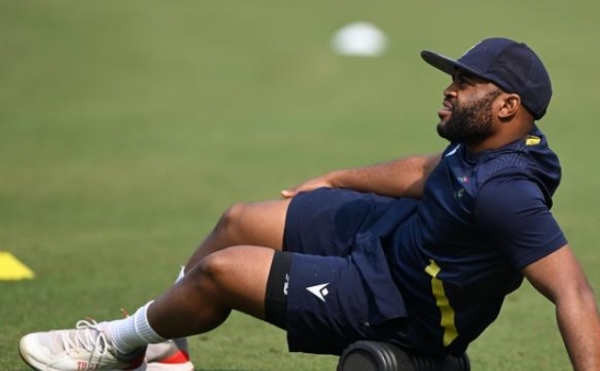 ہندوستانی ٹیم میں کوہلی اور روہت کی موجودگی کوئی نئی بات نہیں لیکن جنوبی افریقہ کی ٹیم بھی مضبوط ہے : باوما ہندوستانی ٹیم میں کوہلی اور روہت کی موجودگی کوئی نئی بات نہیں لیکن جنوبی افریقہ کی ٹیم بھی مضبوط ہے : باوما