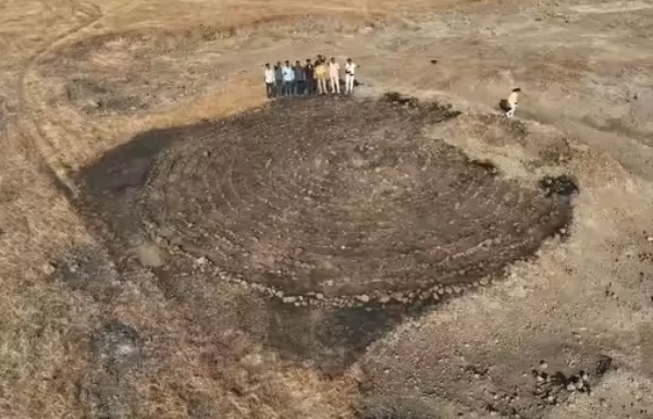 بورامنی میں دو ہزار سال پرانا چکر ویوہ دریافت، پندرہ دائروں پر مشتمل نایاب پتھریلا ڈھانچہ