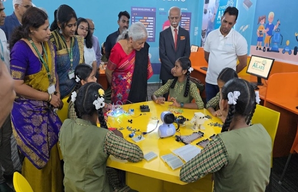 FM-inaugurated-Vijaypath-AI-lab-in-govt-schools-