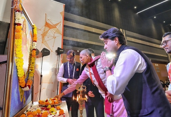 اندور میں وائی ای ایف بھارت سمٹ 2025 کا شاندار انعقاد