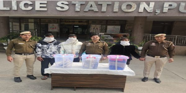 نوکر نے ہی چوری کئے40 لاکھ روپے ، تین گرفتار