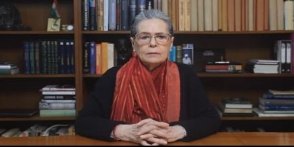 کانگریس غریبوں کے حقوق کے لیے سڑک سے پارلیمنٹ تک لڑے گی: سونیا گاندھی