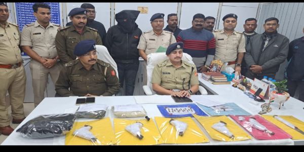 کھڑگپور: اسلحے کی اسمگلنگ کا بڑا منصوبہ ناکام، بدنام زمانہ اسمگلر گرفتار