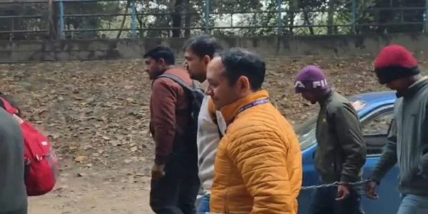 دہلی پولیس نے جامتاڑہ نیٹ ورک پر گھیرا تنگ - تین سائبر دھوکہ باز اندل، مغربی بنگال سے گرفتار