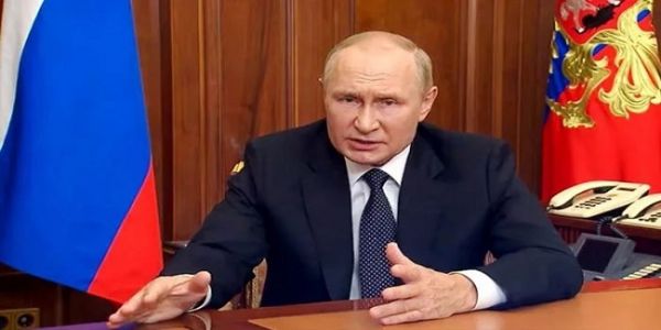 پوتن نے فرانسیسی صدر میکرون کے ساتھ بات چیت کی خواہش کا اظہار کیا: کریملن