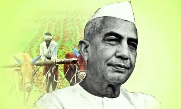 چودھری چرن سنگھ آخری وقت تک کسانوں کے لیے جیے۔ تصویر انٹرنیٹ میڈیا