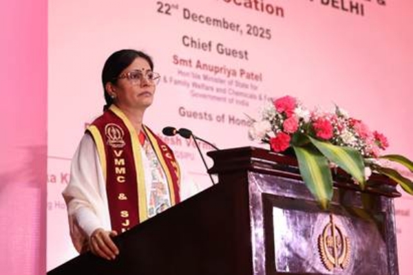 Anupriya-patel-VMMC-convocation