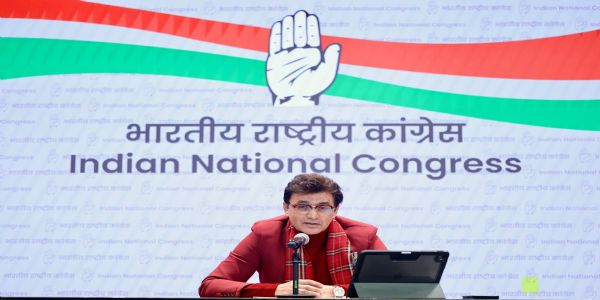 ریل مسافر کرایوں میں اضافہ پر کانگریس کا حملہ