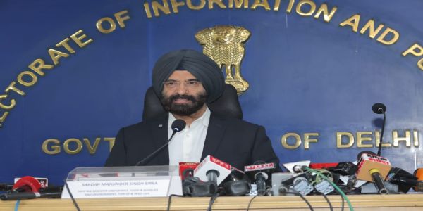 (اپ ڈیٹ) دہلی میں آلودگی پھیلانے والی اکائیوں کو سیل کرنے کی مہم شروع