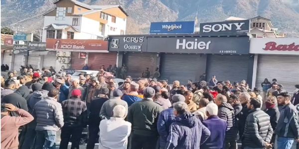 بنگلہ دیش میں اقلیتی برادری پر ظلم کے خلاف کشتواڑ میں احتجاج