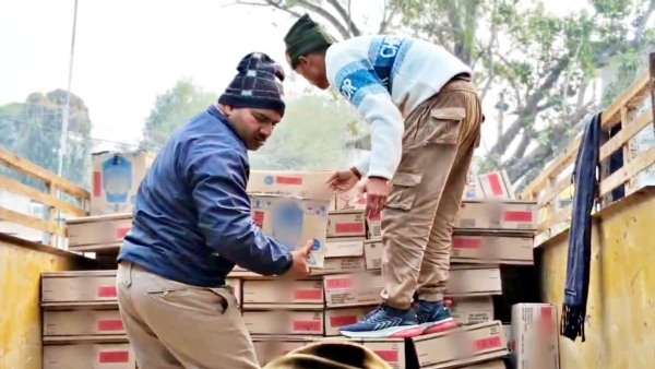 اتر پردیش سے چوری ہوئی شراب بہار میں برآمد، 30 لاکھ روپے کی غیر قانونی شراب چھپانے کا طریقہ جان کررہ جائیں گے دنگ