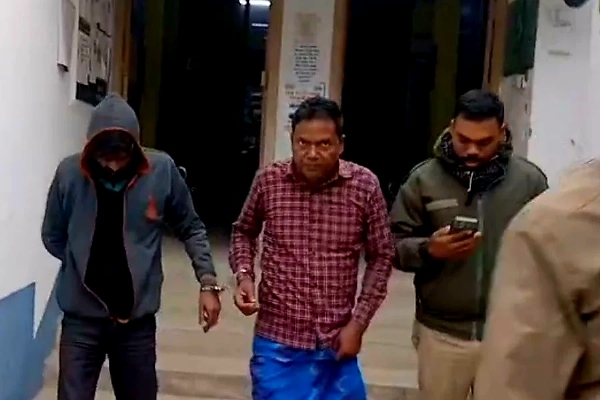 مغربی بنگال: گھر میں آگ لگنے سے ایک ہی خاندان کے چار افرادکی موت