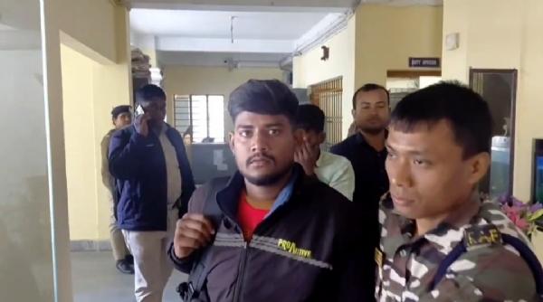 باگڈوگرا ایئرپورٹ پر مسافر کے سامان سے کارتوس برآمد، مسافر گرفتار