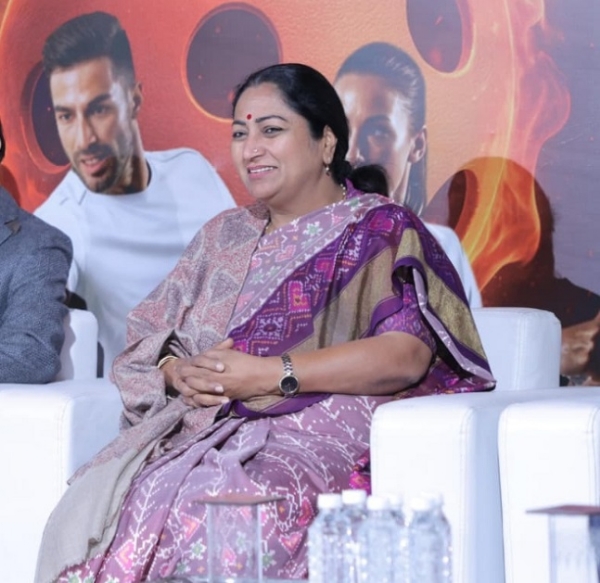 حکومت آلودگی پر قابو پانے کےلئے مسلسل موثر اقدامات کر رہی ہے: ریکھا گپتا