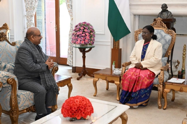 دہلی اسمبلی کے اسپیکر وجیندر گپتا نے صدرجمہوریہ سے ملاقات کی