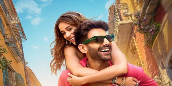 (فلم ریویو) بڑے نام، چھوٹی فلم: 