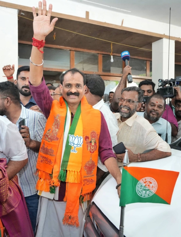 KR-BJP-VV-RAJESH-MAYOR-THIRUVANANTHAPURAM-CARPO