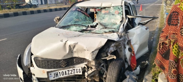 راج گنج میں کار ٹرک سے ٹکرائی، دو افراد ہلاک